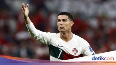 Cristiano Ronaldo - Roberto Martínez - Diogo Jota - Rafael Leao - Ronaldo (Masih) Dibawa Portugal ke Kualifikasi Euro 2024 - sport.detik.com - Qatar - Portugal - Saudi Arabia -  Lisbon - Slovakia - Liechtenstein