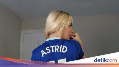 Inggris Di-Liga - Model Dewasa Ini Ejek Liverpool, eh Diejek Balik karena... - sport.detik.com - Liverpool