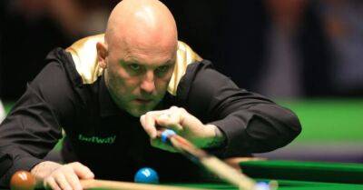 Joe Perry - World Snooker suspends Mark King amid irregular betting patterns investigation - breakingnews.ie - county Perry