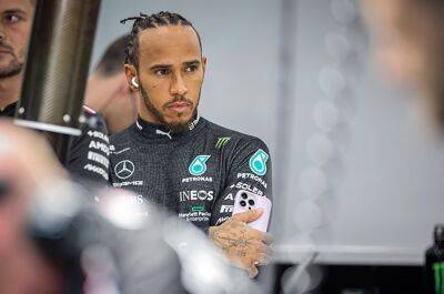 Struggling Hamilton says he feels no connection with his car
