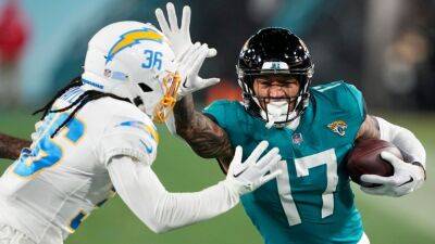 Source - Jaguars expected to use franchise tag on TE Evan Engram