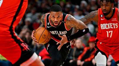 Damian Lillard becomes first player in NBA history to score over 70 points in under 40 minutes in Portland Trail Blazers' win over Houston Rockets