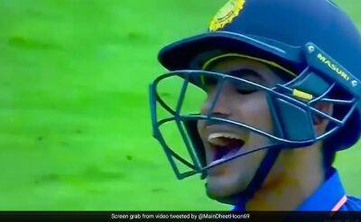Mitchell Starc - Sean Abbott - Nathan Ellis - Shubman Gill - Watch: Shubman Gill Screams In Frustration After Getting Out For A Duck In 2nd ODI - sports.ndtv.com - Australia - India - state Indiana