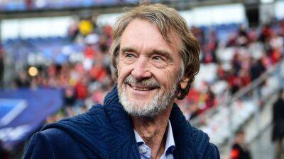 Hamad Al-Thani - Jim Ratcliffe - Ratcliffe won't pay 'stupid price' for Manchester United - rte.ie - Manchester - France - Ireland - Latvia