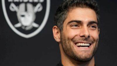 Raiders' Jimmy Garoppolo left speechless after fan calls him 'handsome'