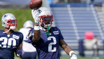 Source - Patriots audible, reach revised deal with Jalen Mills
