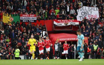 Battle for Man United heats up ahead of deadline for improved bids