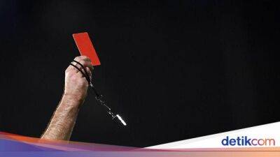 Wasit Mesir Ini Diskors Gegara Anulir Gol Modal HP Penonton - sport.detik.com