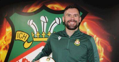 Alex Ferguson - Wrexham confirm signing of former Manchester United goalkeeper Ben Foster - manchestereveningnews.co.uk - Manchester
