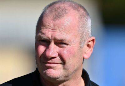 Dartford boss Alan Dowson holding his nerve before their transfer deadline