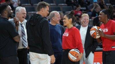 Tom Brady - Mark Davis - Cathy Engelbert - Tom Brady becomes minority owner of WNBA's Las Vegas Aces - espn.com -  Las Vegas - county Bay