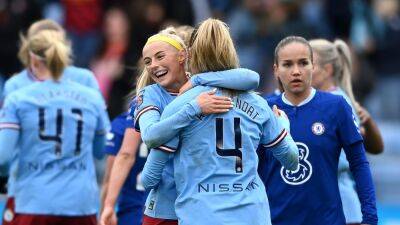 WSL: Lauren Hemp in the goals as Manchester City make title statement with win over lacklustre Chelsea