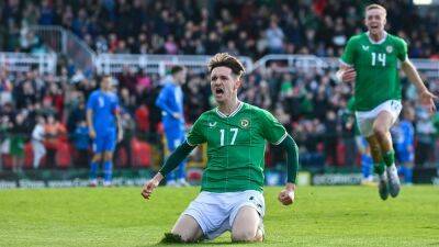 Johnny Kenny - Jim Crawford - Stephen Kenny - Kenny gives 10-man Ireland Under-21s win over Iceland - rte.ie - Ireland - Iceland - county Republic