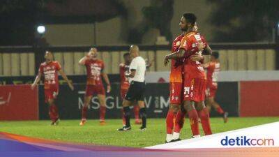 Bali United - Hasil Liga 1: 10 Pemain Bali United Kalahkan Arema FC 3-1 - sport.detik.com -  Jakarta -  Santoso