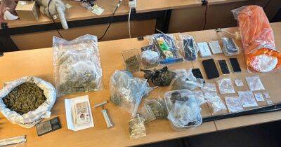 Four arrested in Audenshaw after 'large quantity' of drugs seized - manchestereveningnews.co.uk - Manchester
