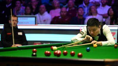 Top seed Mark Allen falls to Ding Junhui at Tour Championship