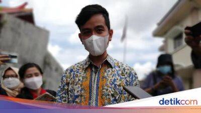 Erick Thohir - Gibran Nge-Tweet 'Saya di Belakangnya Erick Thohir', Maksudnya? - sport.detik.com - Indonesia - Israel