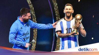Dibuatkan Patung, Messi Sejajar Pele dan Maradona