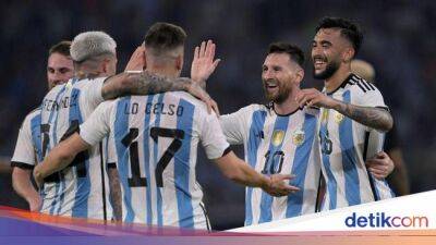 Lionel Messi - Enzo Fernandez - Argentina Vs Curacao: Messi Hat-trick, Tim Tango Pesta 7 Gol - sport.detik.com - Germany - Argentina -  Santiago