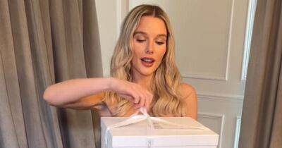 Helen Flanagan - Helen Flanagan leaves fans 'panicked' as she goes braless to show off sandals before slipping into summer dress - manchestereveningnews.co.uk -  Paris - county Webster