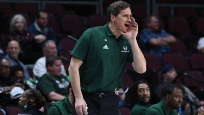 Mark Madsen leaves Utah Valley to become Cal's new coach - espn.com - Los Angeles - state Minnesota - state California - state Utah - county Valley - parish St. Mary