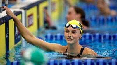 Summer McIntosh breaks world junior record at Pro Series swim meet