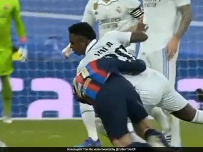Watch: Real Madrid vs Barcelona Turns Into Wrestling Match As Vinicius Jr Floors Frekie De Jong