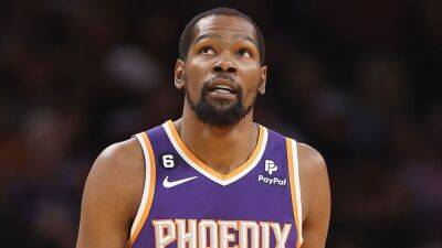 Suns star Kevin Durant returns, scores 16 points in home debut