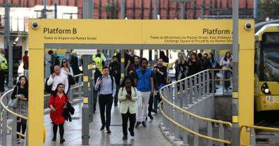 No service on parts of Bury line on Metrolink after 'points failure' - manchestereveningnews.co.uk - Manchester -  Victoria - county Queens