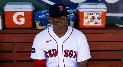 Red Sox's Rafael Devers becomes first hitter in regular season to fall victim to MLB new pitch clock rules