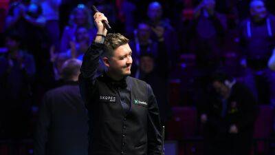 Kyren Wilson makes six centuries as he crushes Ding Junhui to reach Tour Championship final - eurosport.com