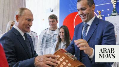Russia and Belarus boxers should compete, says International Boxing Association chief