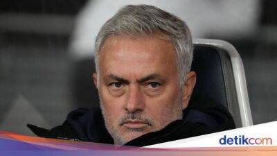 Jose Mourinho Bikin Kontroversi di Pertandingan U-14