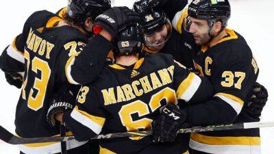 Bruins win 10th in row, but 'for us, it's the Stanley Cup'