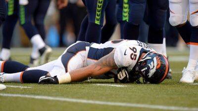 Super Bowl champion reveals he was 'temporarily paralyzed' but still played two weeks later