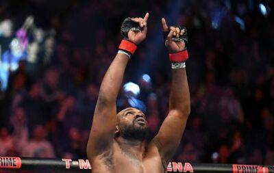 Jones returns to crush Gane and win UFC heavyweight crown