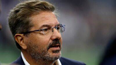 XFL fans chant 'F--- Daniel Snyder' during DC Defenders game