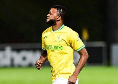 Mamelodi Sundowns - Mokwena opens up on Mbule, Jali rumours: 'I have to protect my players, but not at club's expense' - news24.com - Brazil - South Africa