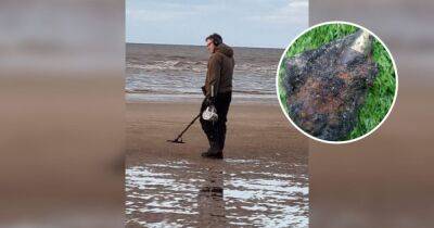 Man left shell-shocked after bomb squad called on WW2 shell he took home from beach in his pocket - manchestereveningnews.co.uk - Manchester - county Wayne