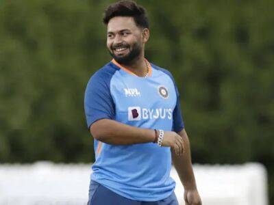 Rishabh Pant Plays Chess, Asks Fans To Guess His Opponent In A Cryptic Post