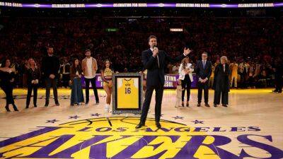 Pau Gasol - Kobe Bryant - Vanessa Bryant - Rob Pelinka - Pau Gasol 12th player in Lakers history to have jersey retired - espn.com - Los Angeles -  Los Angeles -  Memphis