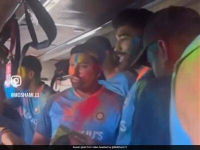 "Play More, Drink Less...": Mohammed Shami's Caption With Team India's Holi Video Amuses Netizens