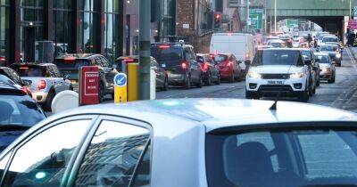 Road closures and Metrolink works to cause traffic chaos in Manchester this weekend - manchestereveningnews.co.uk - Manchester - New York -  York
