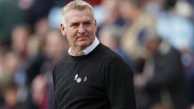 Dean Smith still holding Leicester talks over short-term