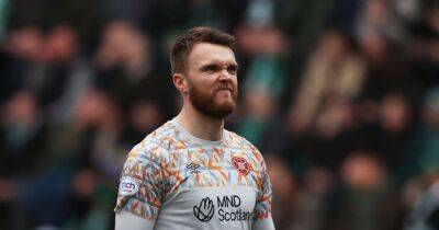 Zander Clark hands Steven Naismith Hearts fitness boost ahead of Hibs clash but Ginnelly remains a doubt