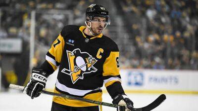 Mike Sullivan - Joe Sargent - Mike Stobe - Penguins eliminated from Stanley Cup Playoffs after Islanders' win, ending historic postseason record - foxnews.com - Usa - New York -  New York -  Chicago -  Pittsburgh - county Crosby