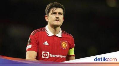 Harry Maguire - Tyrell Malacia - Maguire-Malacia Bunuh Diri Lawan Sevilla, Ten Hag: MU Sial - sport.detik.com - Manchester