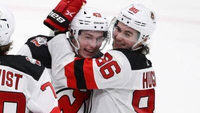 Jack Hughes - Devils' Luke Hughes scores first career goal with assist from his brother - foxnews.com - Washington - county Will - state New Jersey -  Washington - county Stanley