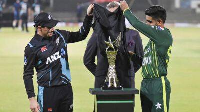 Shaheen Afridi - Tom Latham - James Neesham - Pakistan vs New Zealand, 1st T20I Live Score Updates - sports.ndtv.com - county Day - New Zealand - India - Sri Lanka - Afghanistan - Pakistan -  Lahore