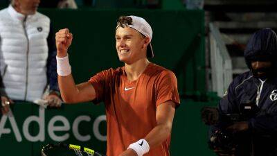 Holger Rune beats Jannik Sinner in dramatic match to reach Monte Carlo Masters final against Andrey Rublev